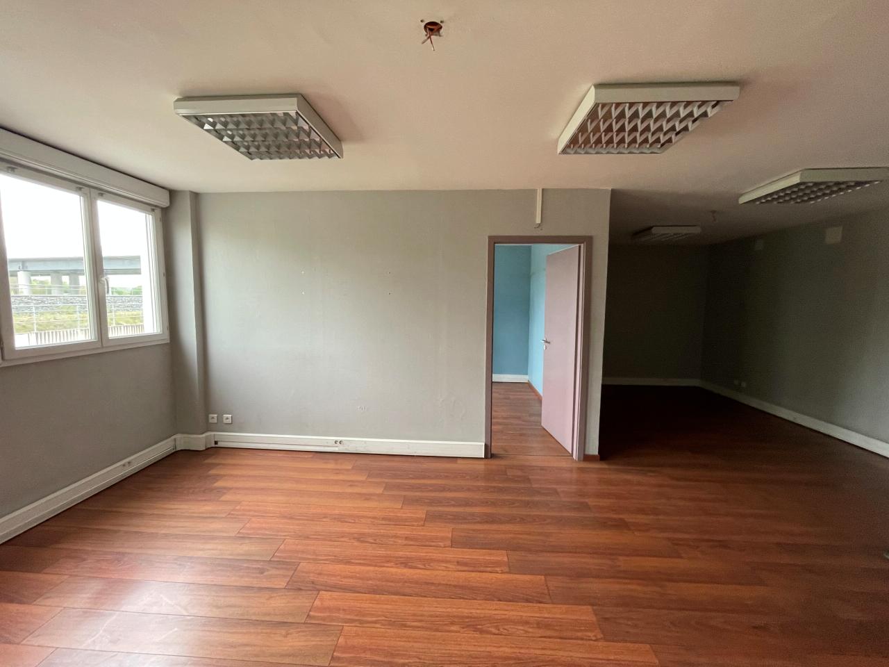 Local d'activité Vendenheim 803m² Location local d'activité Vendenheim Bas-Rhin OLACT2420498 9